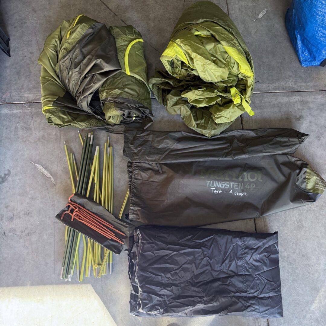 Marmot Tungsten 4P Tent – 4 Person Camping Tent w/ Poles,Stakes,Footprint -Green
