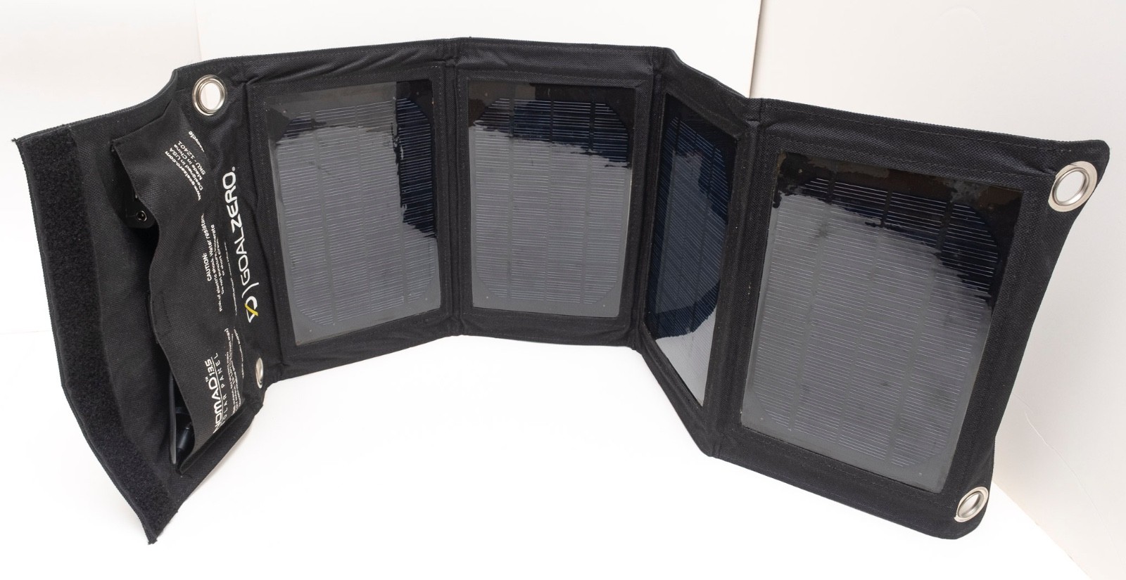 Goal Zero Nomad 13.5 – 13.5 Watt Foldable Solar Panel, Tested, EX+