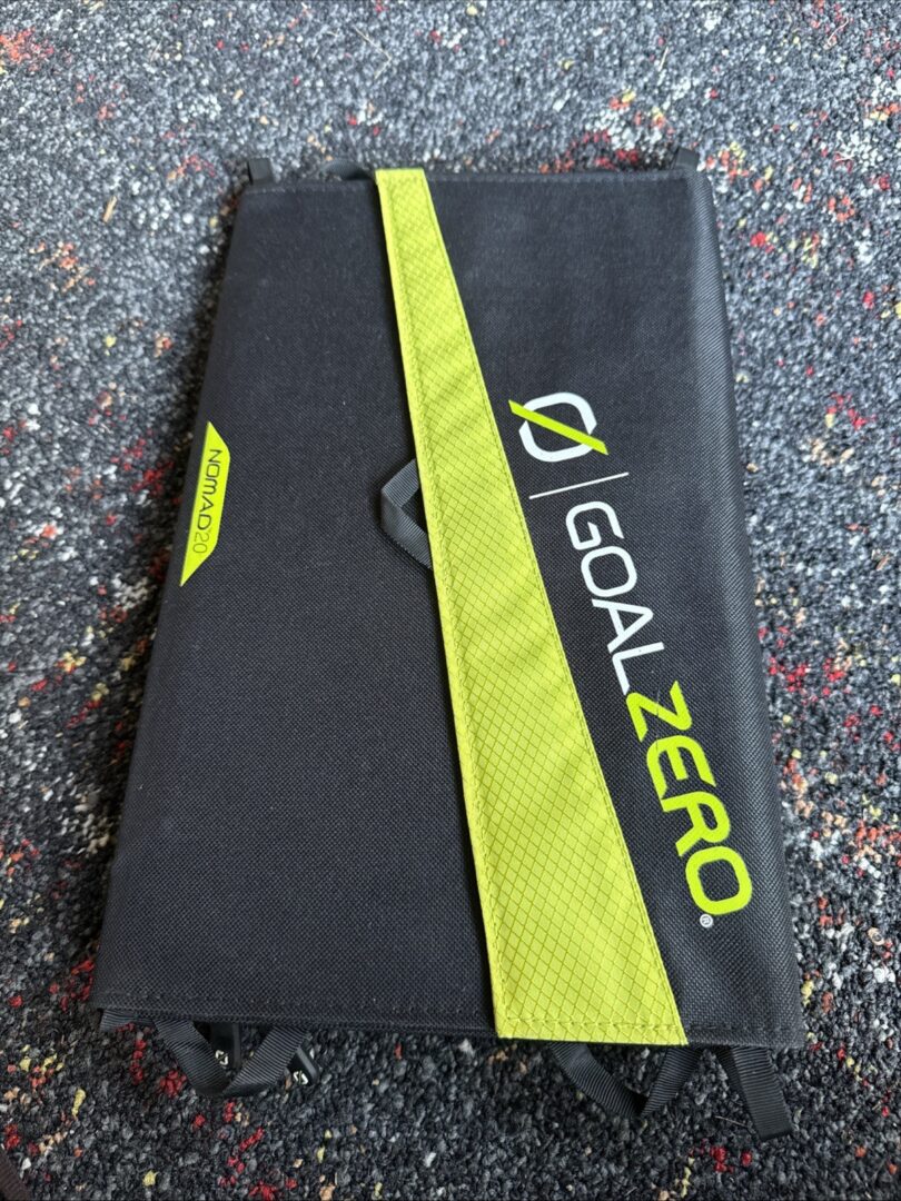 GOAL ZERO NOMAD 20 20W FOLDABLE SOLAR PANEL CHARGER  *MINT CONDITION*