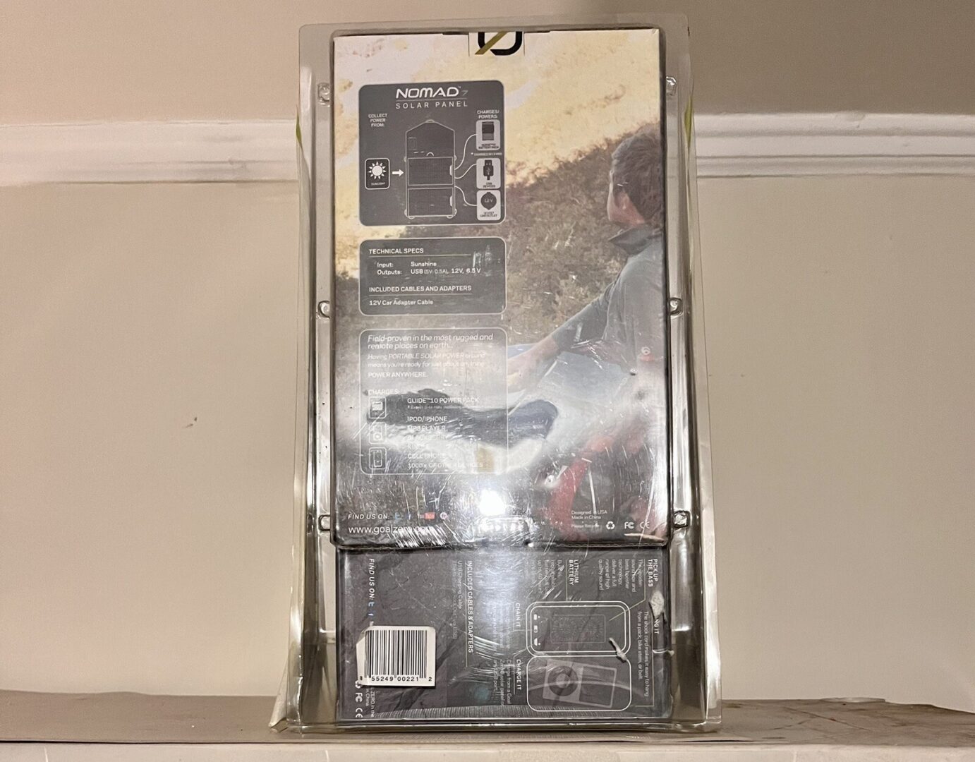 GOAL ZERO NOMAD 7 SOLAR PANEL & ROCKOUT SPEAKER