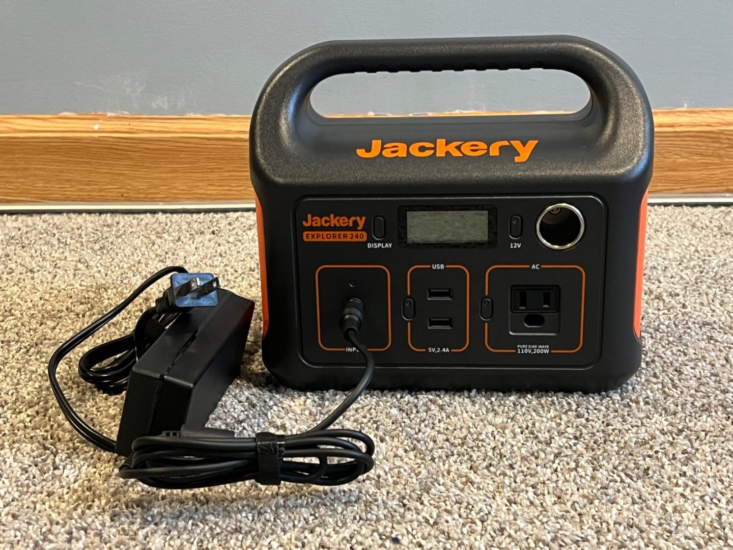 Jackery Explorer 240W Portable Power Station (G00240AAH)