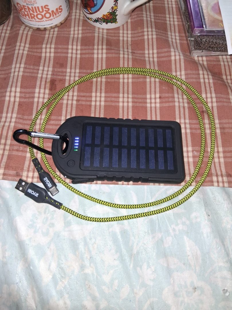 Solar Dual Power bank battery charger Waterproof 5000 mAh cell phone tablet